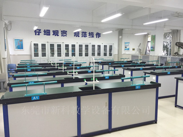 生物實驗室設(shè)備（鋁木結(jié)構(gòu)）