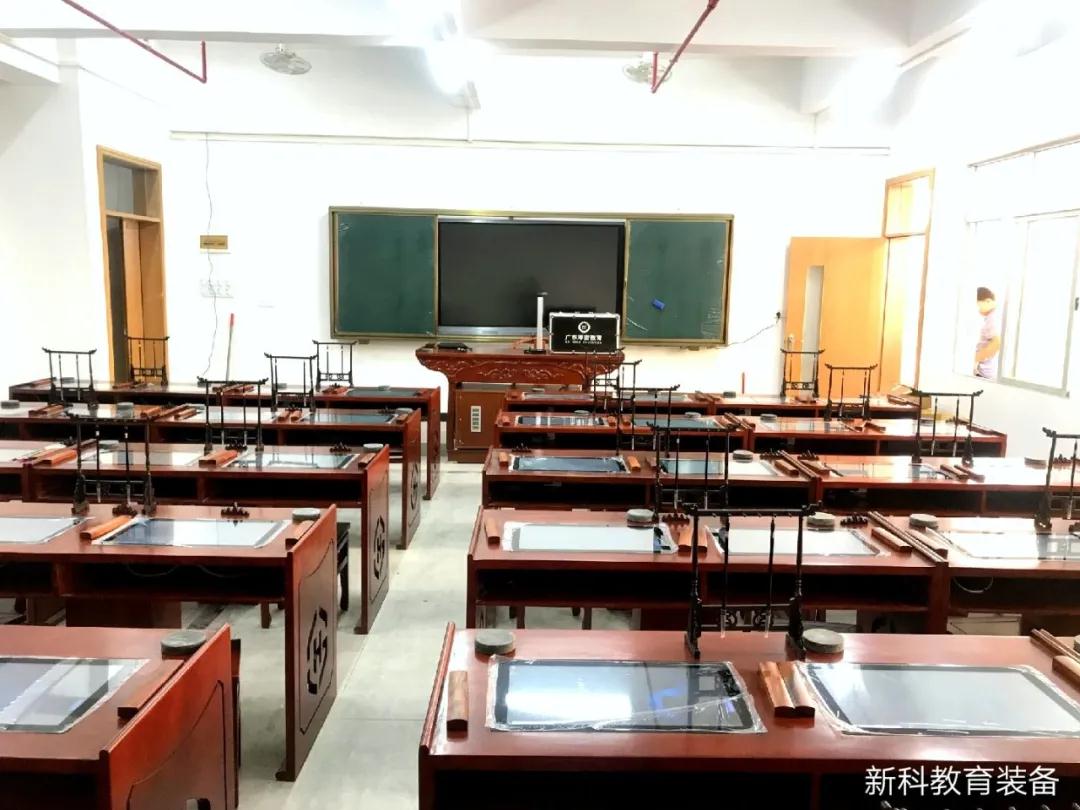 <a  target='1' style='font-size:14px; font-weight:bold; color:#0080ff;'>數(shù)字書(shū)法教室</a>