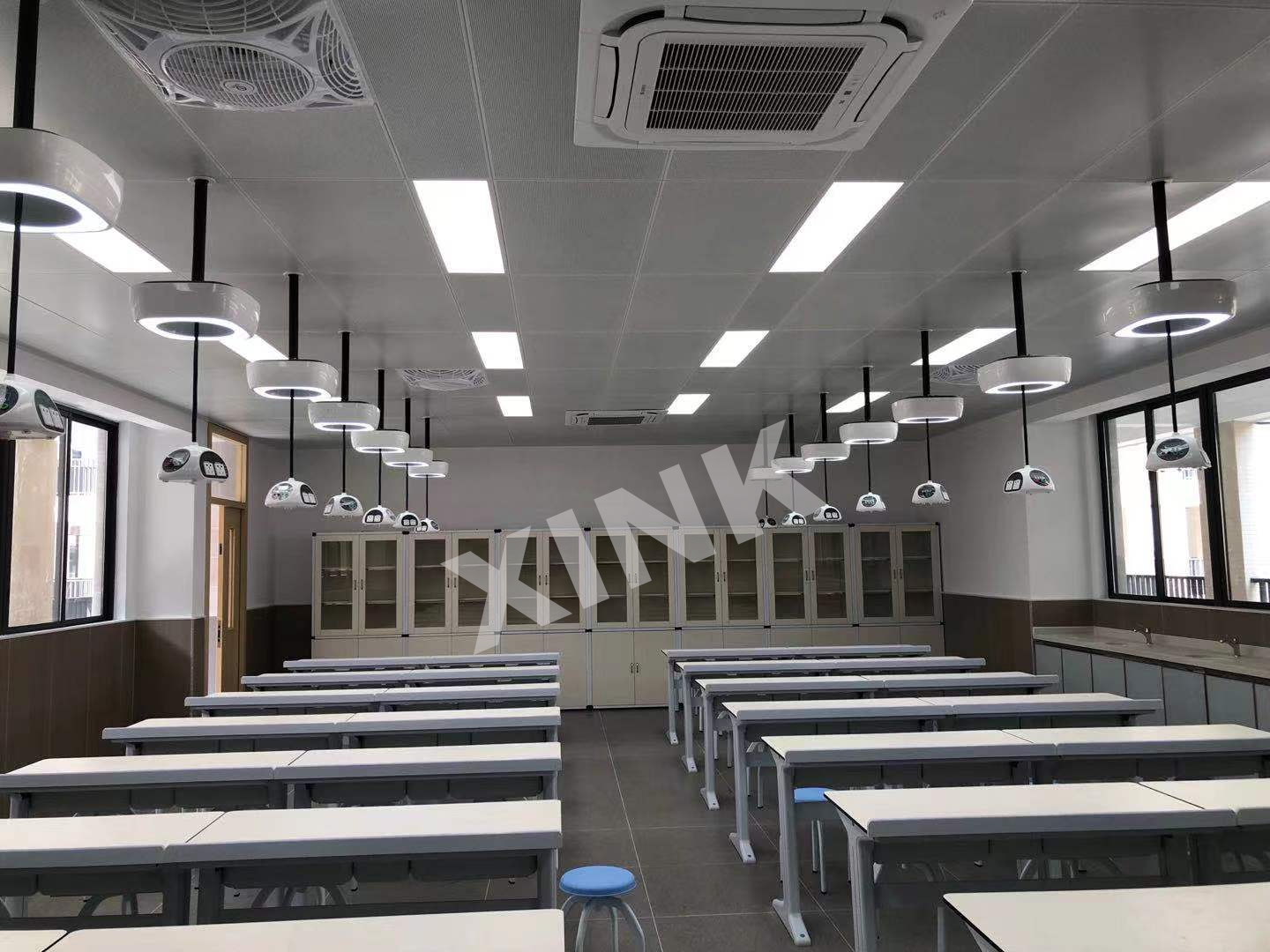 <a href='http://www.qmcku.cn/' target='1' style='font-size:14px; font-weight:bold; color:#0080ff;'>物理實(shí)驗(yàn)室</a>