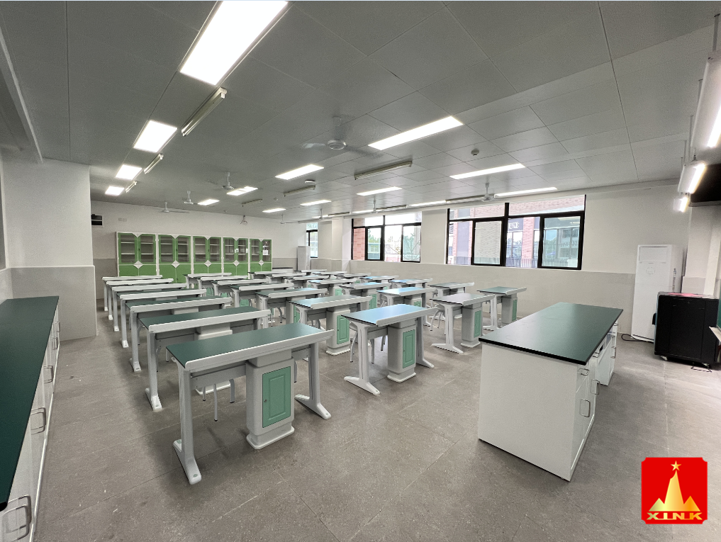 <a href='http://www.qmcku.cn/' target='1' style='font-size:14px; font-weight:bold; color:#0080ff;'>物理實(shí)驗(yàn)室</a>