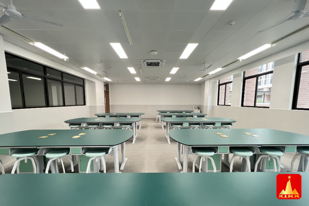 探究<a href='http://www.qmcku.cn/' target='1' style='font-size:14px; font-weight:bold; color:#0080ff;'>物理實(shí)驗(yàn)室</a>