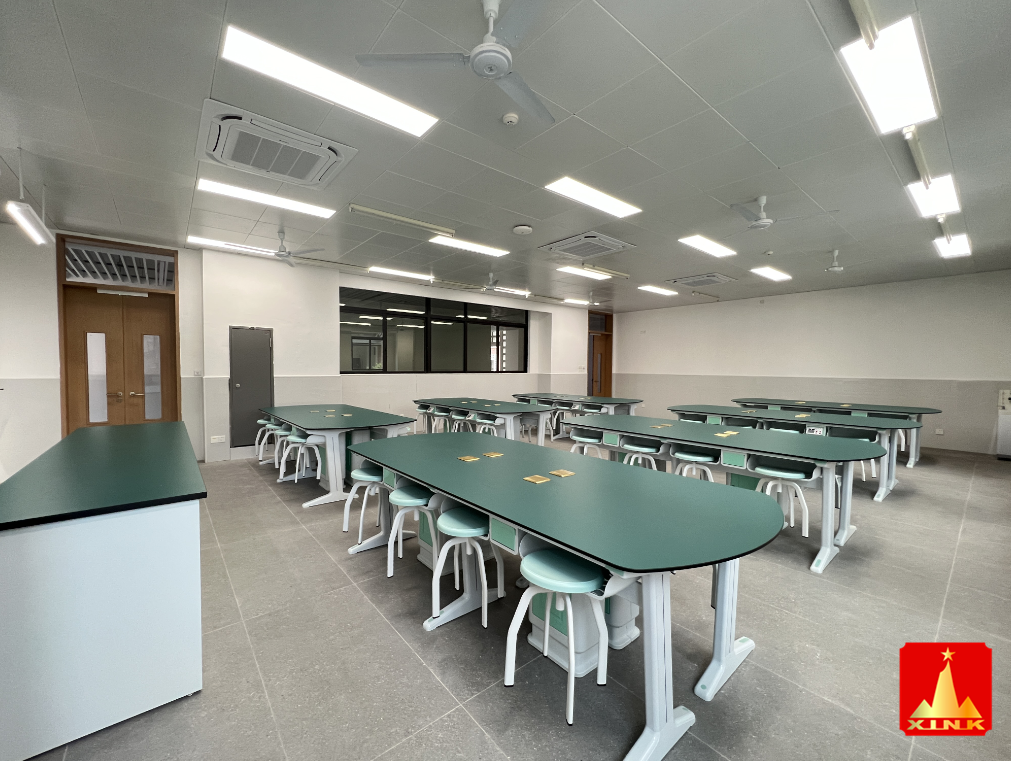 探究<a href='http://www.qmcku.cn/' target='1' style='font-size:14px; font-weight:bold; color:#0080ff;'>物理實(shí)驗(yàn)室</a>