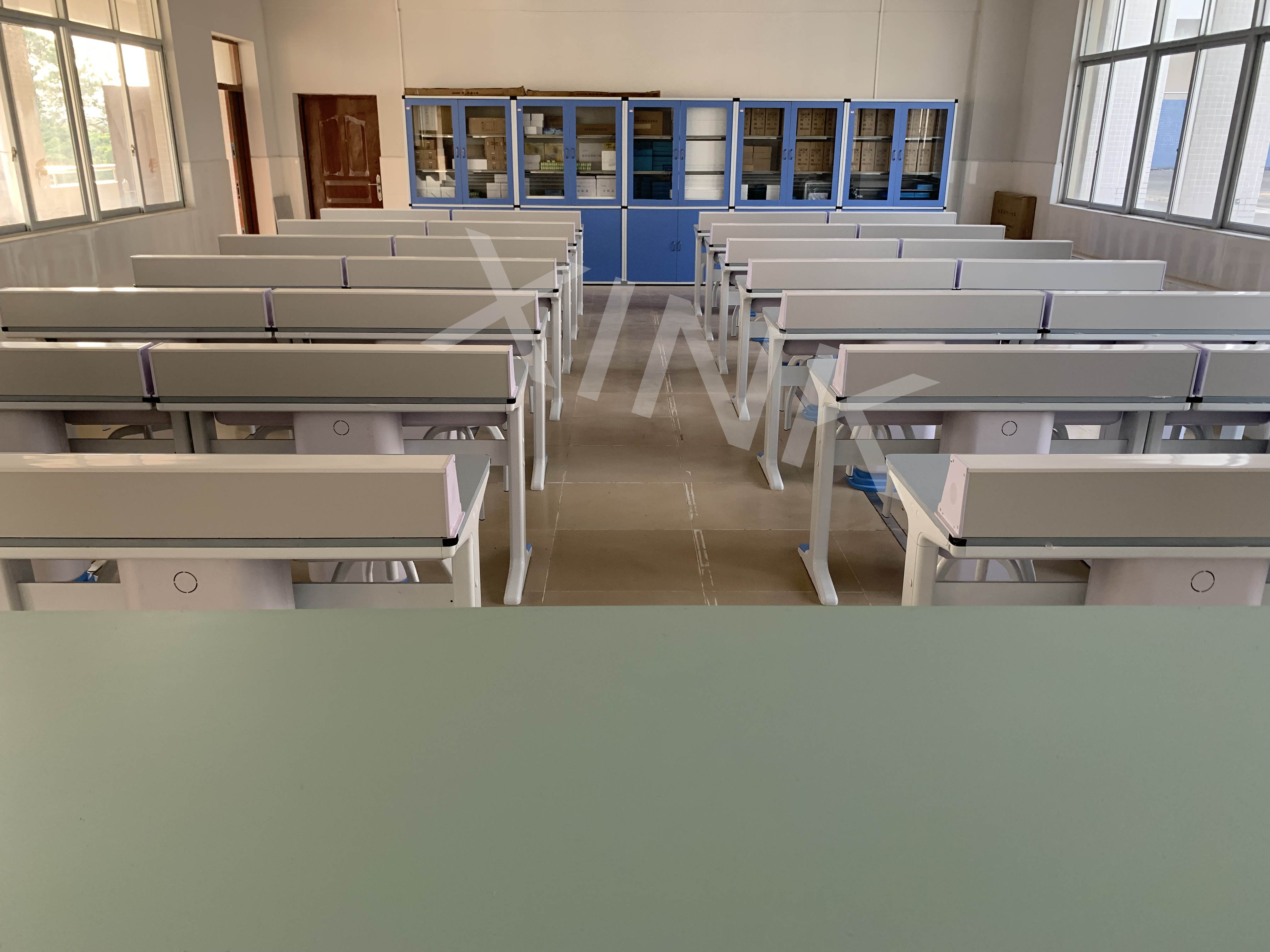 電學<a href='http://www.qmcku.cn/' target='1' style='font-size:14px; font-weight:bold; color:#0080ff;'>物理實驗室</a>