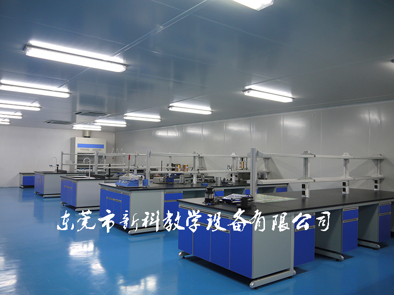 <a href='http://www.qmcku.cn/products/63-1.html' target='1' style='font-size:18px; font-weight:bold; color:#000000;'>中央實驗臺</a>案例